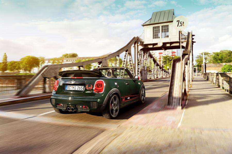  Mini Cooper Works Cabrio by AC Schnitzer 2016 года  (фото 16 из 18)